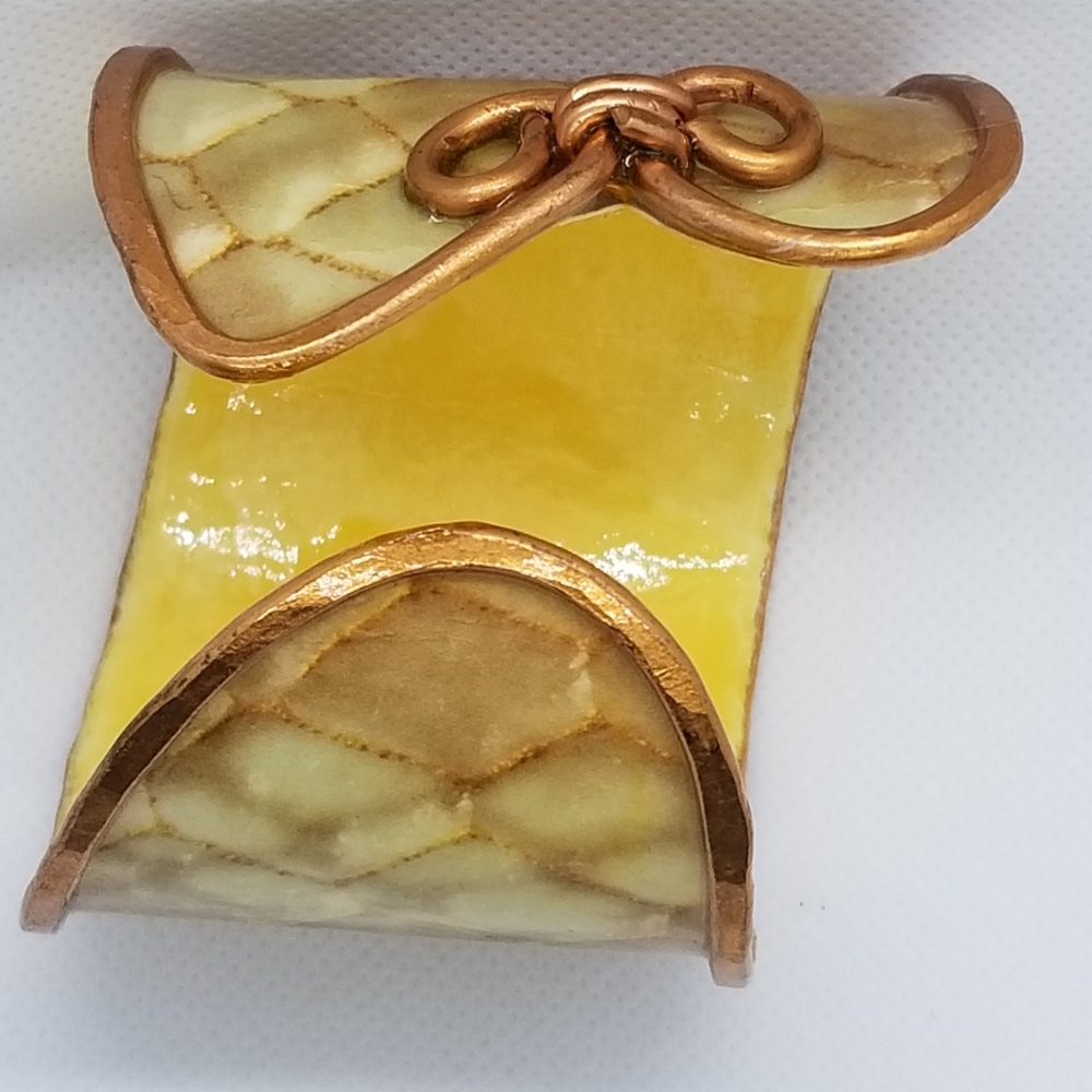 E Snake Skin Cuff Yellow Interior - Picture 7 of 10